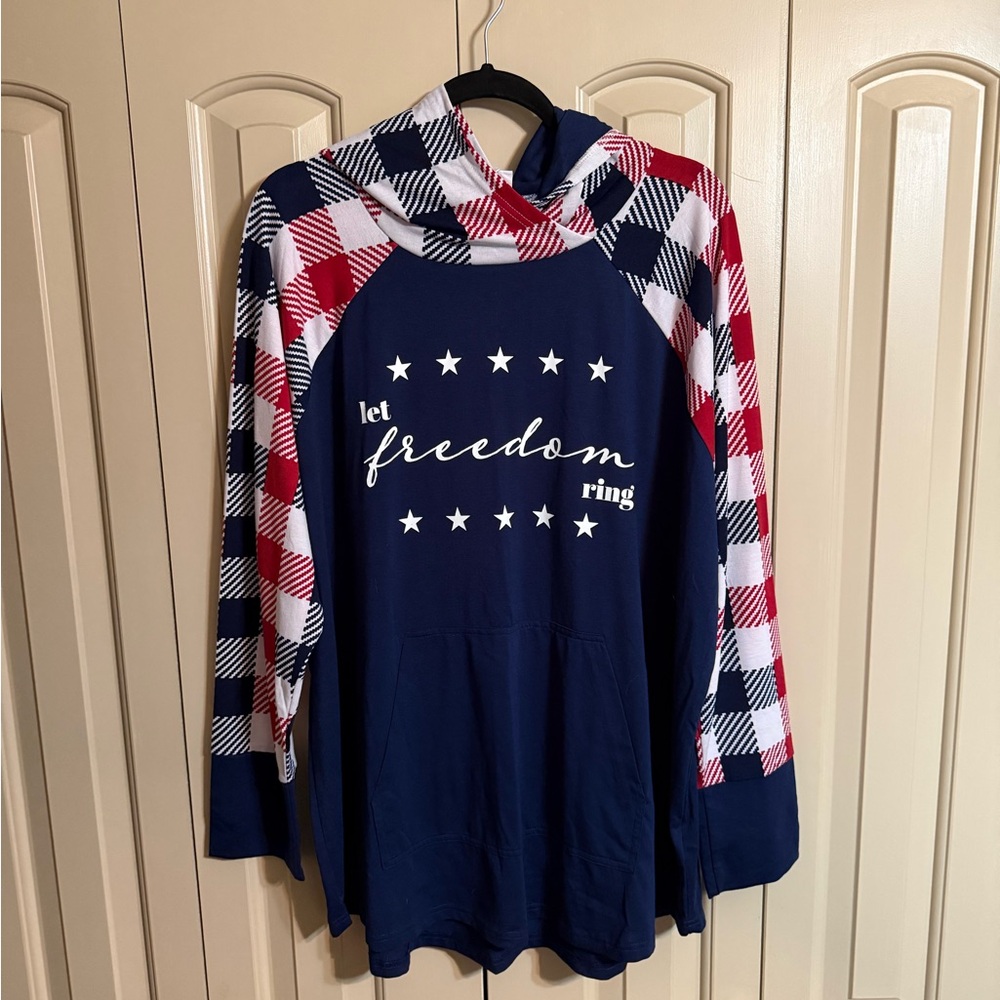 Women’s LuLaRoe Blue and Red Plaid Hoodie NWOT